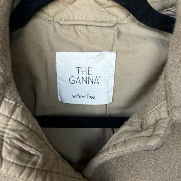 Wilfred Free (Aritzia) The Ganna Shirt Jacket in Taupe Beige Size Small - Picture 6 of 7